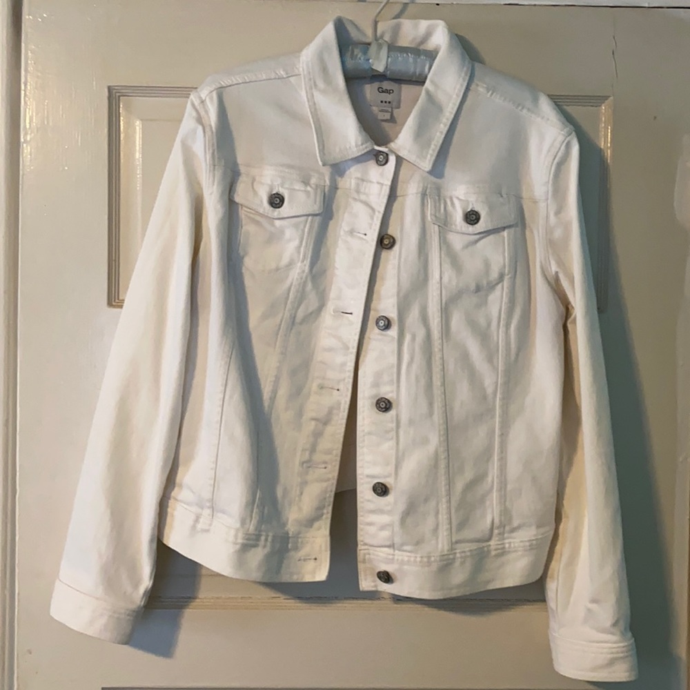 GAP white denim jean jacket, large